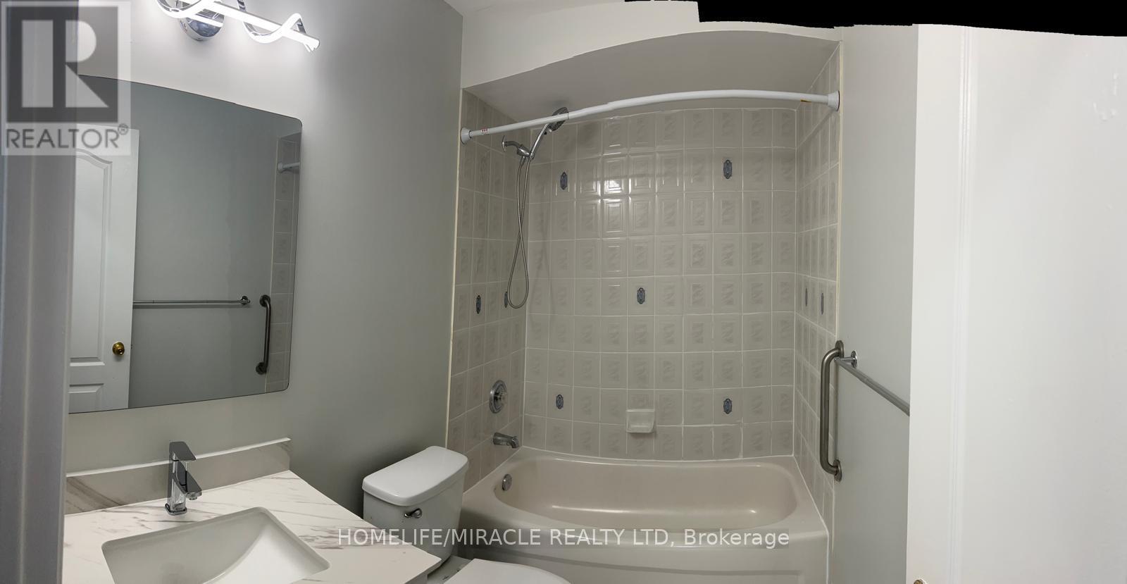 66 Studebaker Trail, Brampton, Ontario  L7A 3A5 - Photo 12 - W12464953
