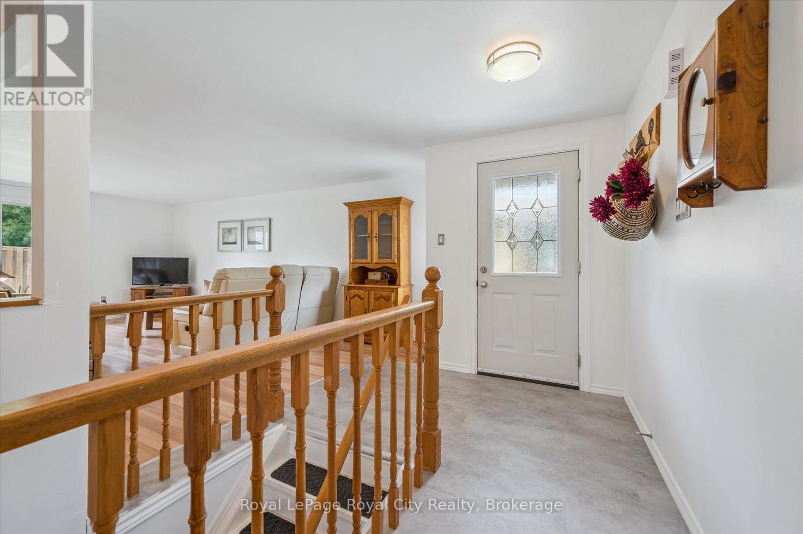 289 Strathallan Street, Centre Wellington, Ontario  N1M 3L6 - Photo 3 - X12464991