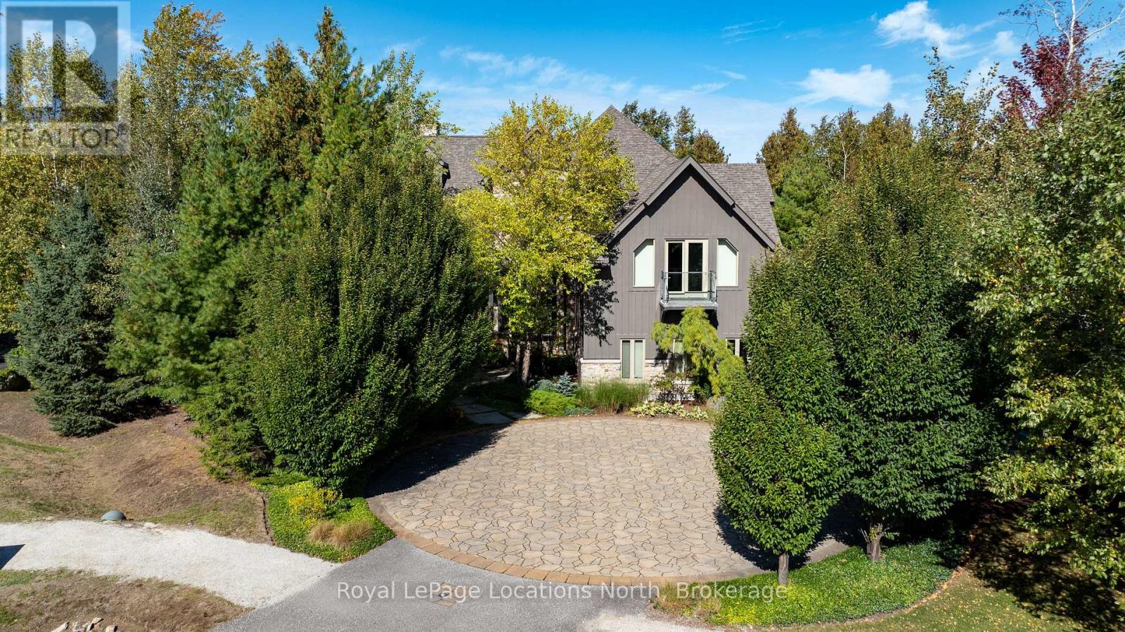 115 Ellis Drive, Blue Mountains, Ontario  N0H 1J0 - Photo 2 - X12465020