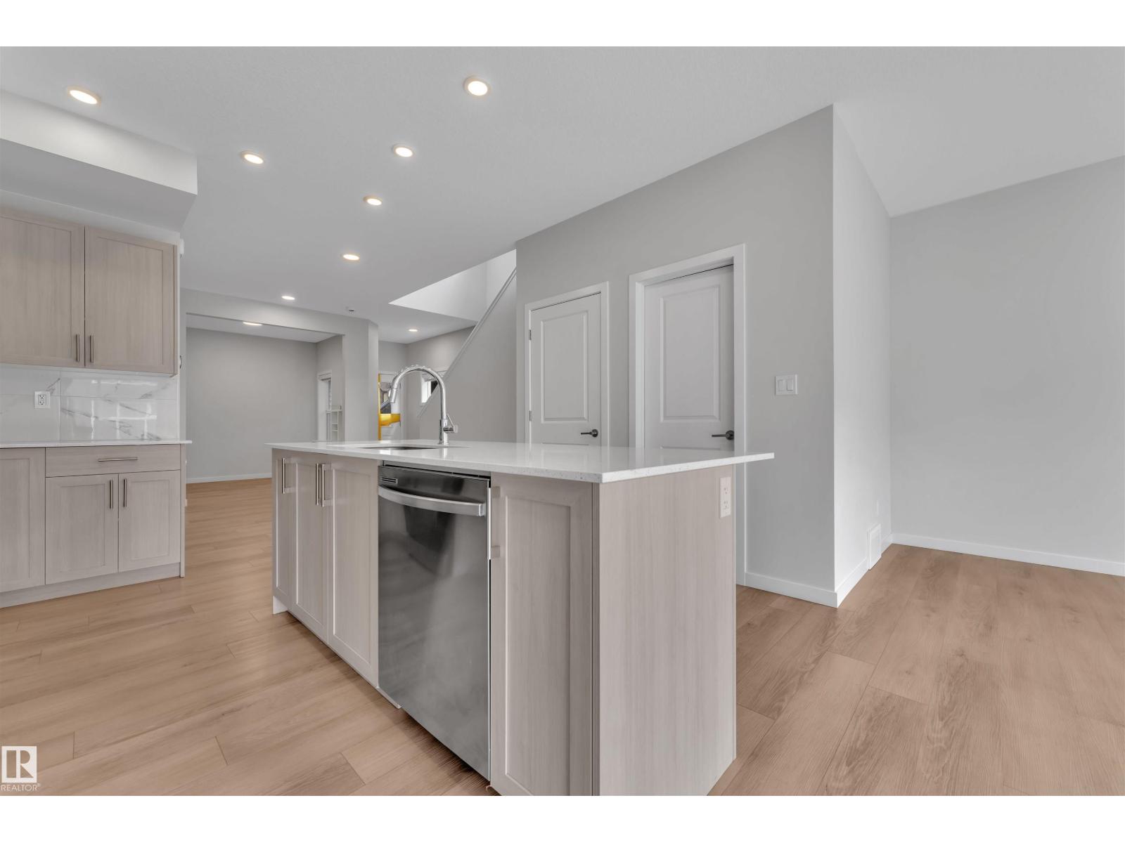 226 Orchards Bv Sw, Edmonton, Alberta  T6X 2G9 - Photo 18 - E4462266
