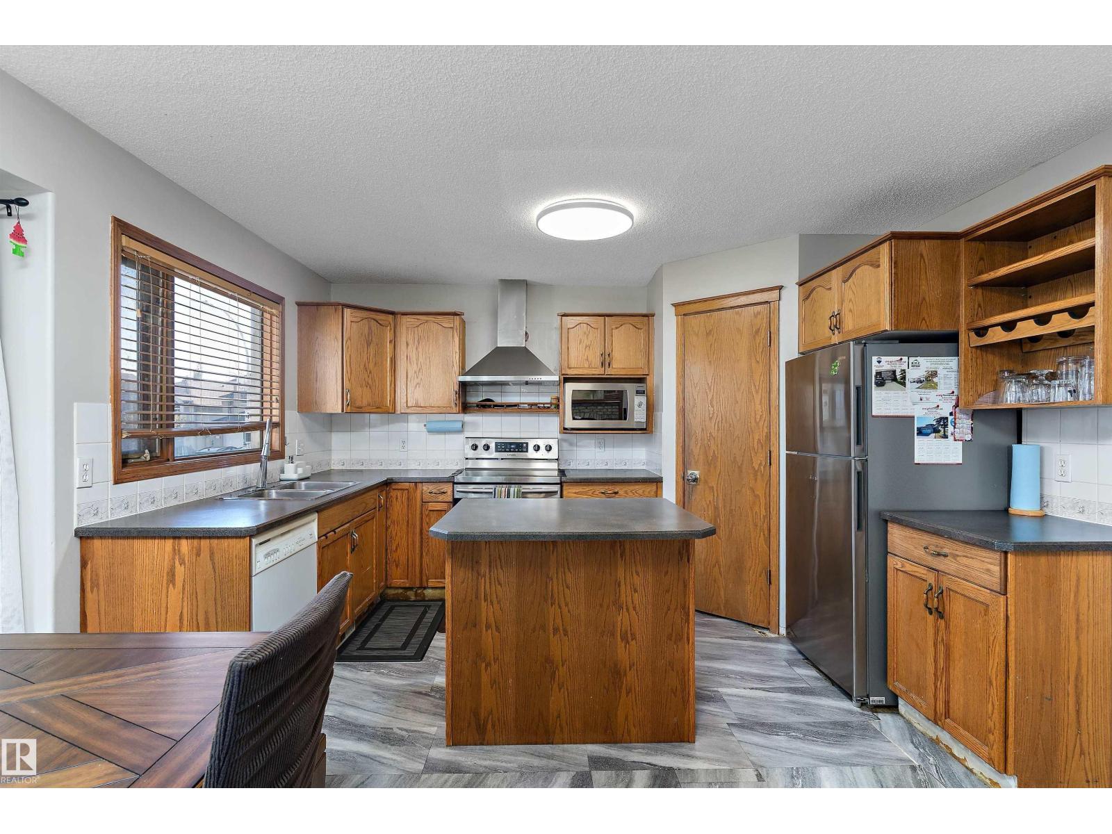 15903 62 St Nw, Edmonton, Alberta  T5Y 2R9 - Photo 10 - E4462269