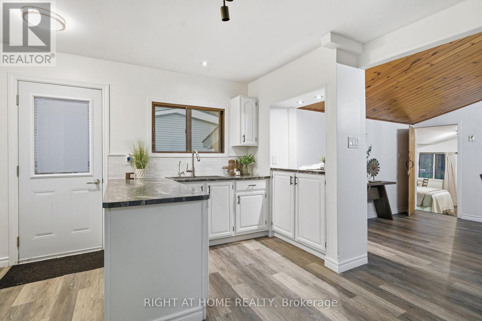 49 River Road W, Trent Hills, Ontario  K0L 1L0 - Photo 10 - X12464925