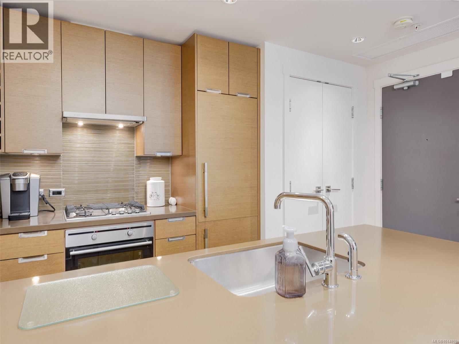 410 83 Saghalie Rd, Victoria, British Columbia  V9A 0A1 - Photo 14 - 1014859