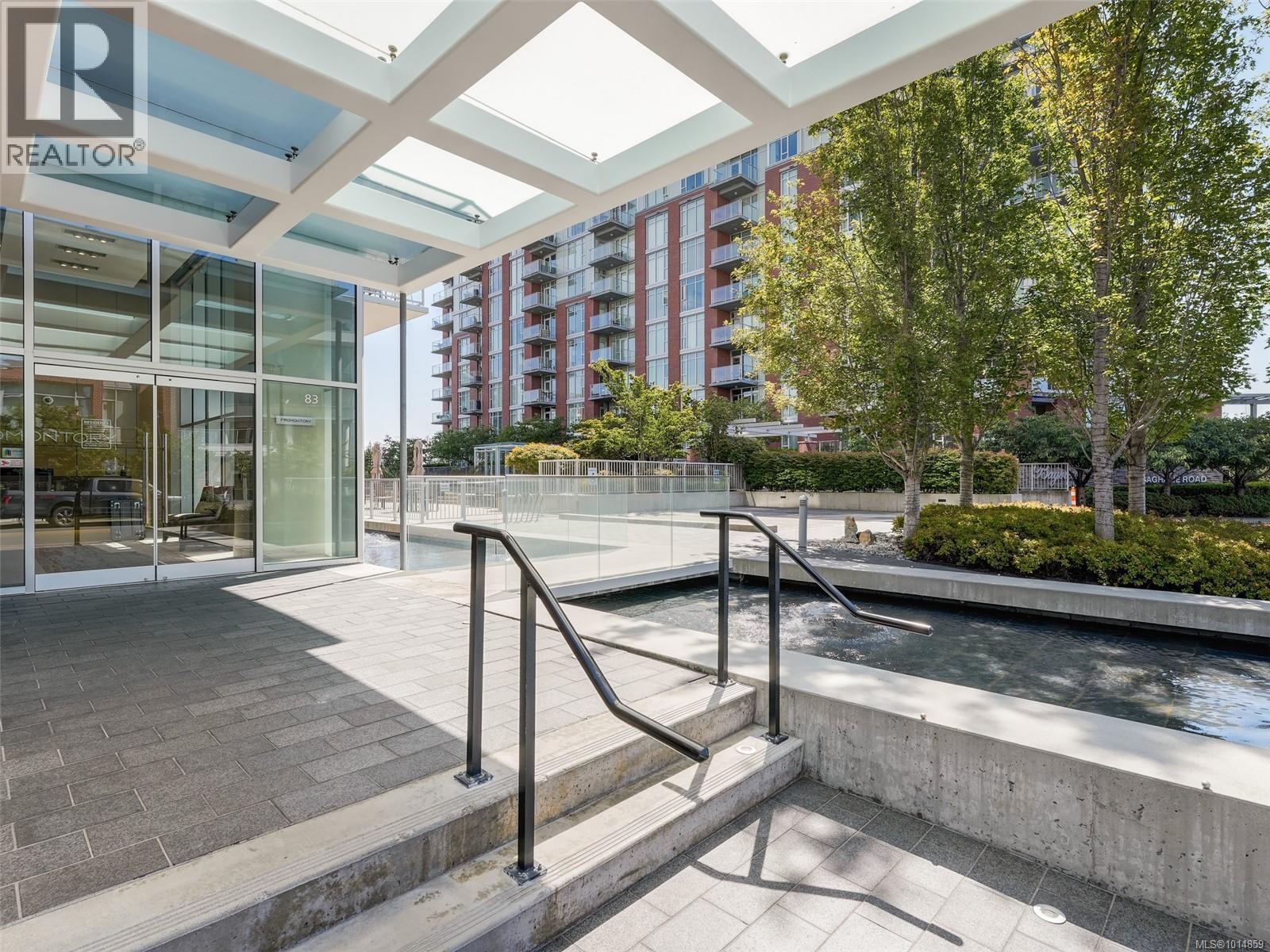 410 83 Saghalie Rd, Victoria, British Columbia  V9A 0A1 - Photo 2 - 1014859