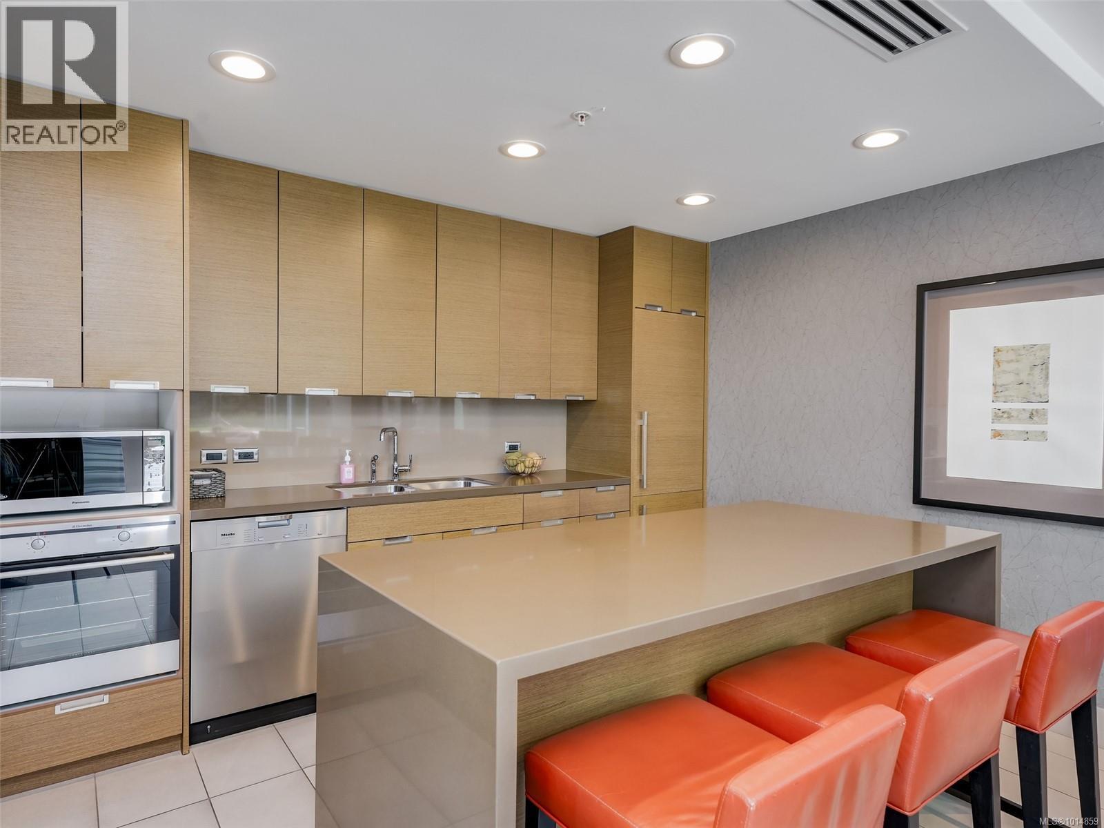 410 83 Saghalie Rd, Victoria, British Columbia  V9A 0A1 - Photo 23 - 1014859