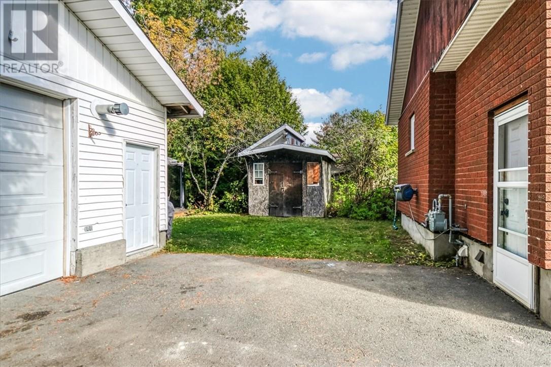 1488 Sparks, Sudbury, Ontario  P3A 2E1 - Photo 3 - 2125215