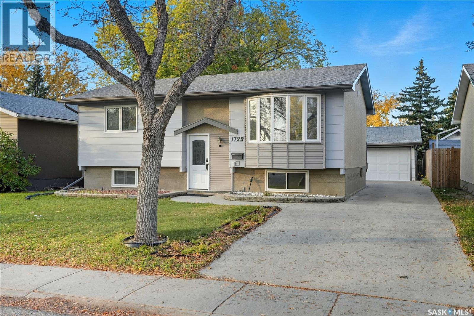 1722 7th AVENUE E, regina, Saskatchewan