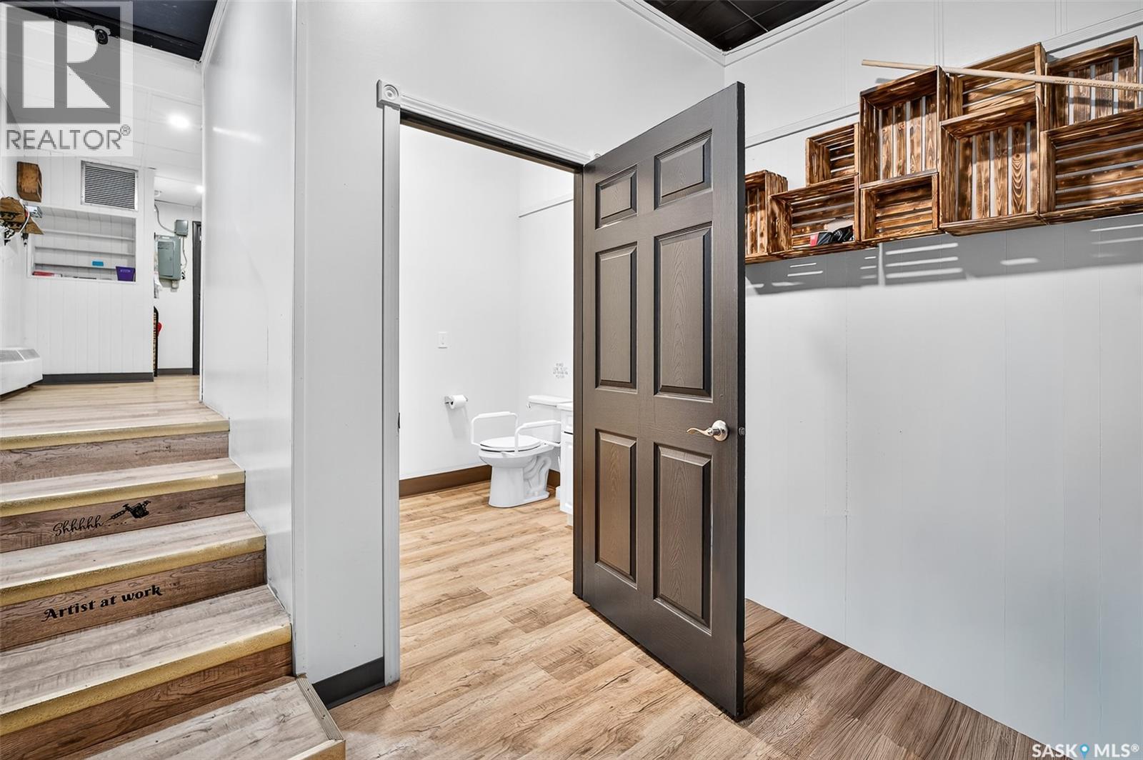 220-222 Main Street N, Moose Jaw, Saskatchewan  S6H 3J8 - Photo 12 - SK020734