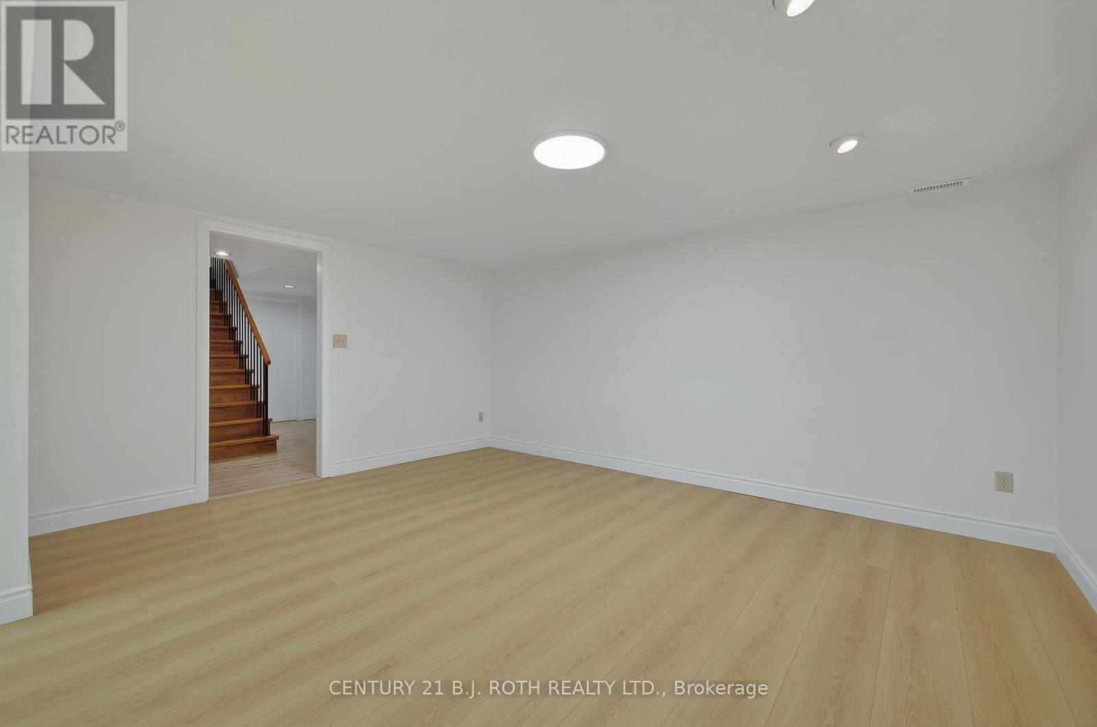 1890 Kensington Place, Severn, Ontario  L3V 7J9 - Photo 17 - S12464912