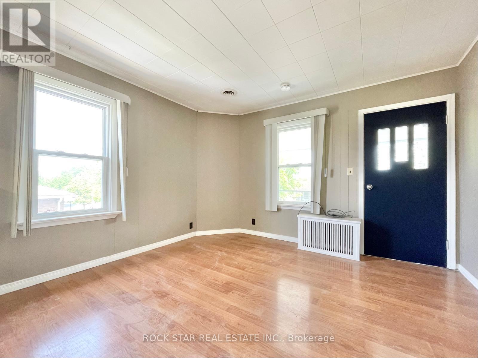 111 Mcalpine Avenue S, Welland (Lincoln/crowland), Ontario  L3B 1T7 - Photo 20 - X12464110