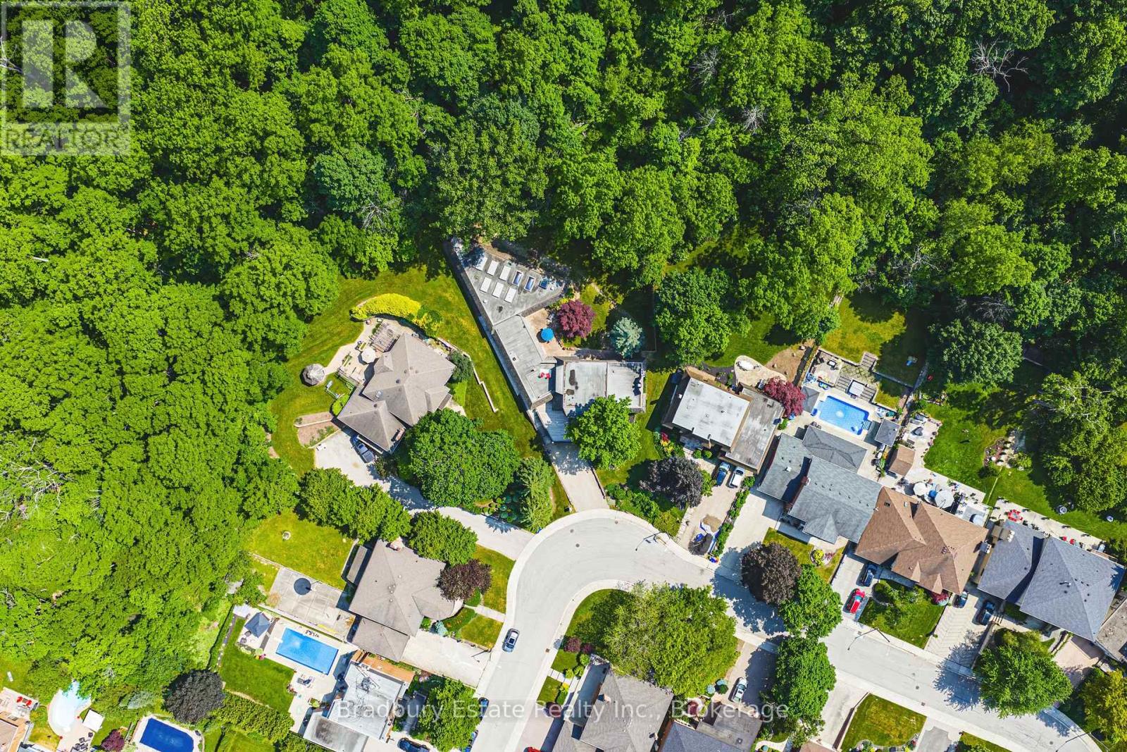 128 BUNKER HILL DRIVE, Hamilton, Ontario