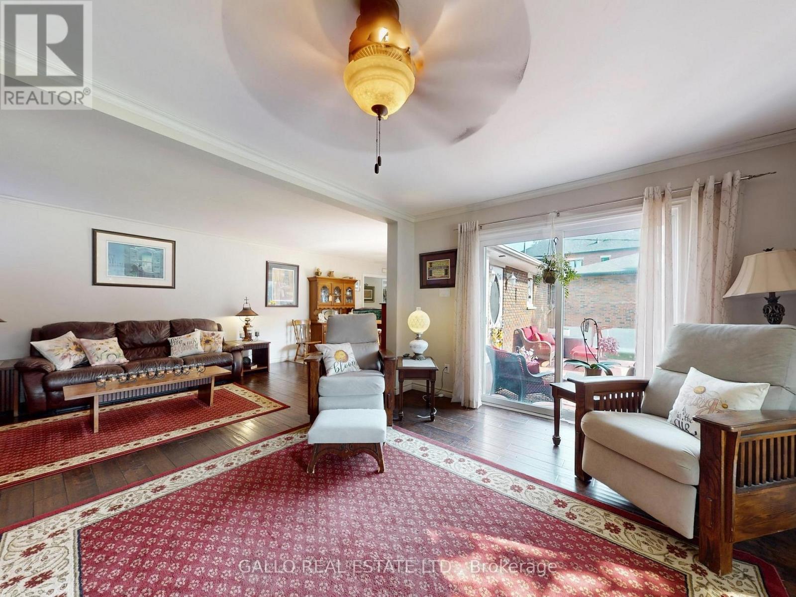 12151 Tenth Line, Whitchurch-Stouffville, Ontario  L4A 6B9 - Photo 12 - N12402067