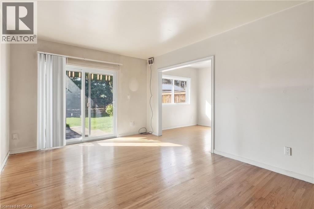 2069 Meadowbrook Road Unit# 10, Burlington, Ontario  L7P 2A3 - Photo 12 - 40779252