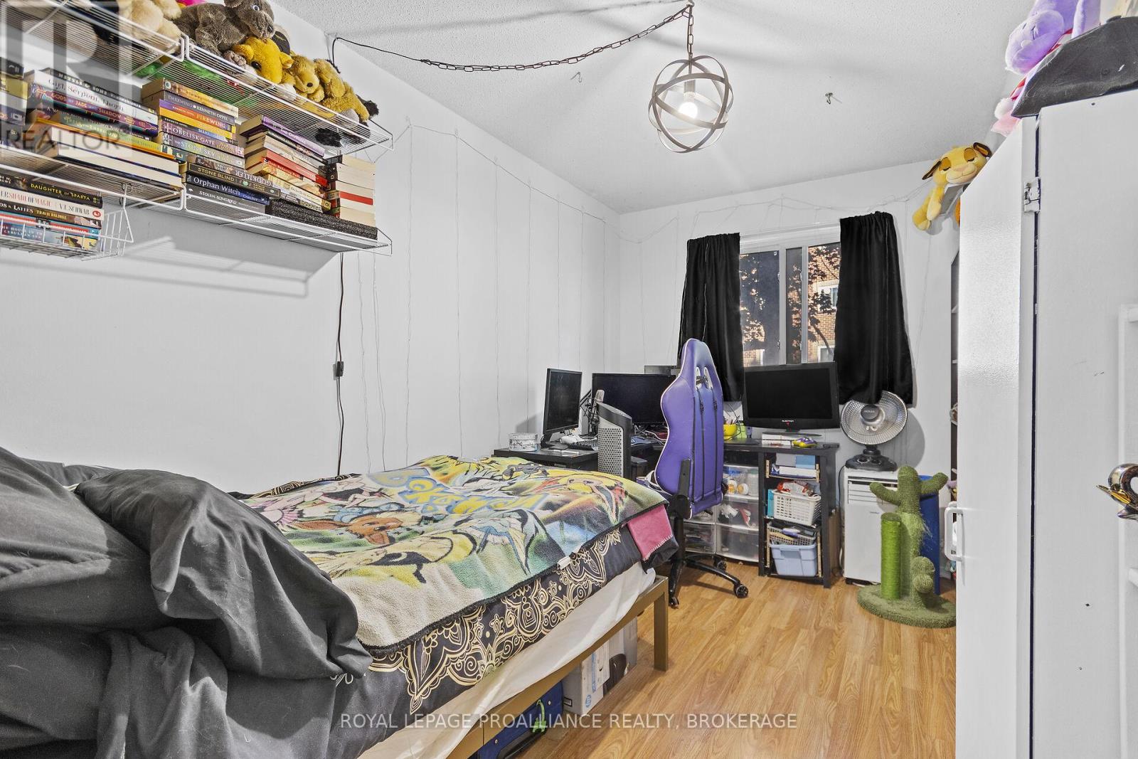 101 - 573 Armstrong Road, Kingston (East Gardiners Rd), Ontario  K7M 8J8 - Photo 11 - X12465221