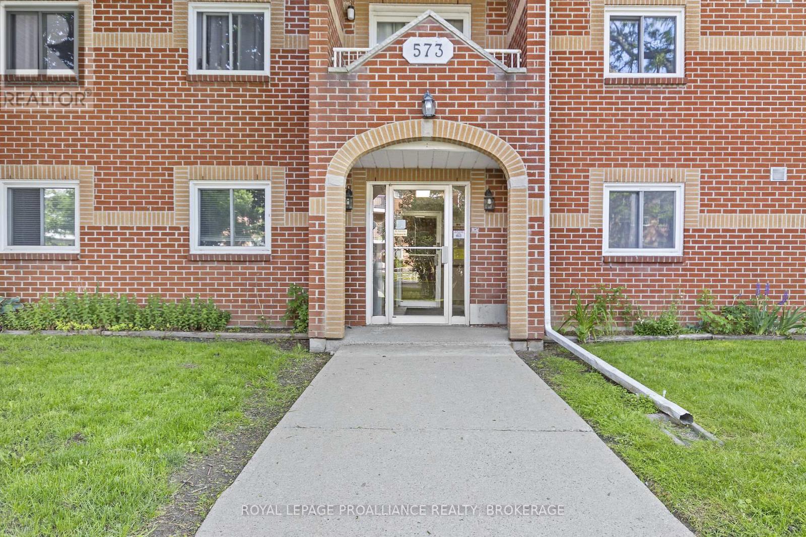 101 - 573 Armstrong Road, Kingston (East Gardiners Rd), Ontario  K7M 8J8 - Photo 3 - X12465221