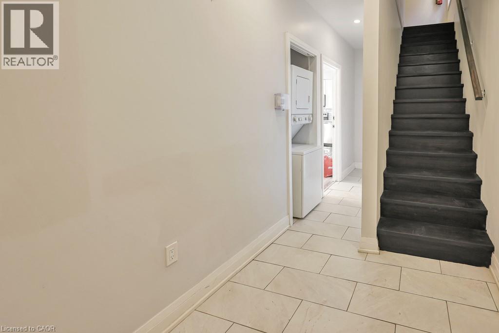 1 Madison Avenue, Hamilton, Ontario  L8L 5Y2 - Photo 4 - 40778995