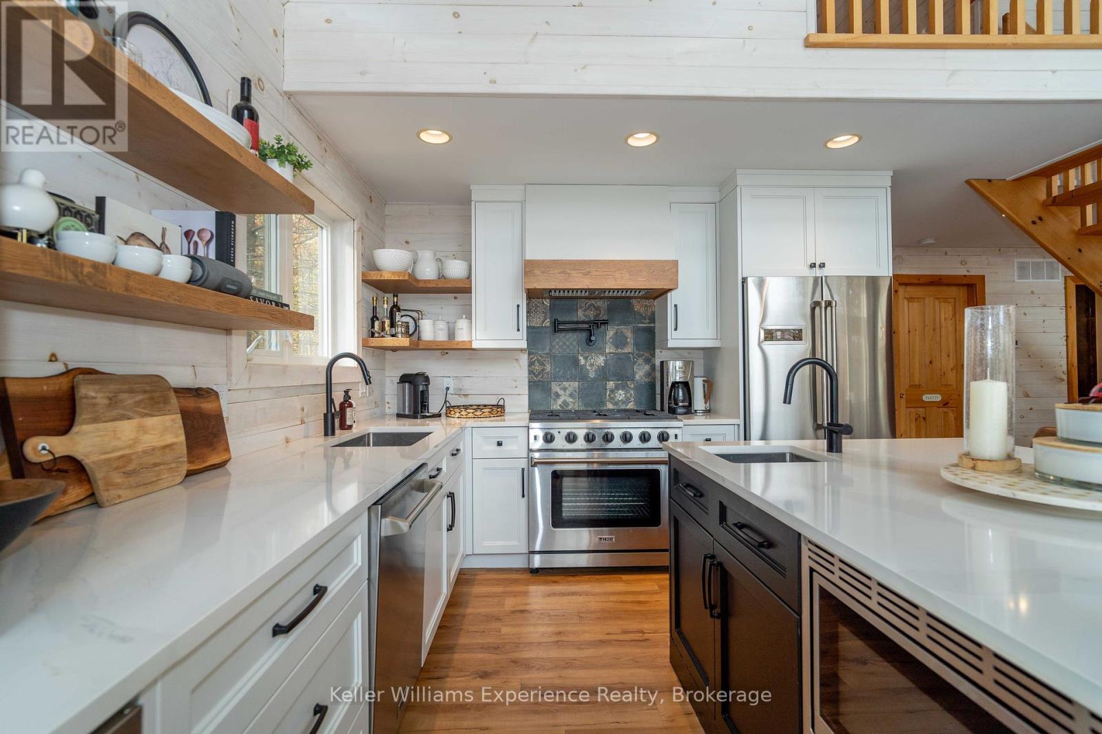 1317 West Lionshead Road, Gravenhurst (Wood (Gravenhurst)), Ontario  N0H 1W0 - Photo 11 - X12465239