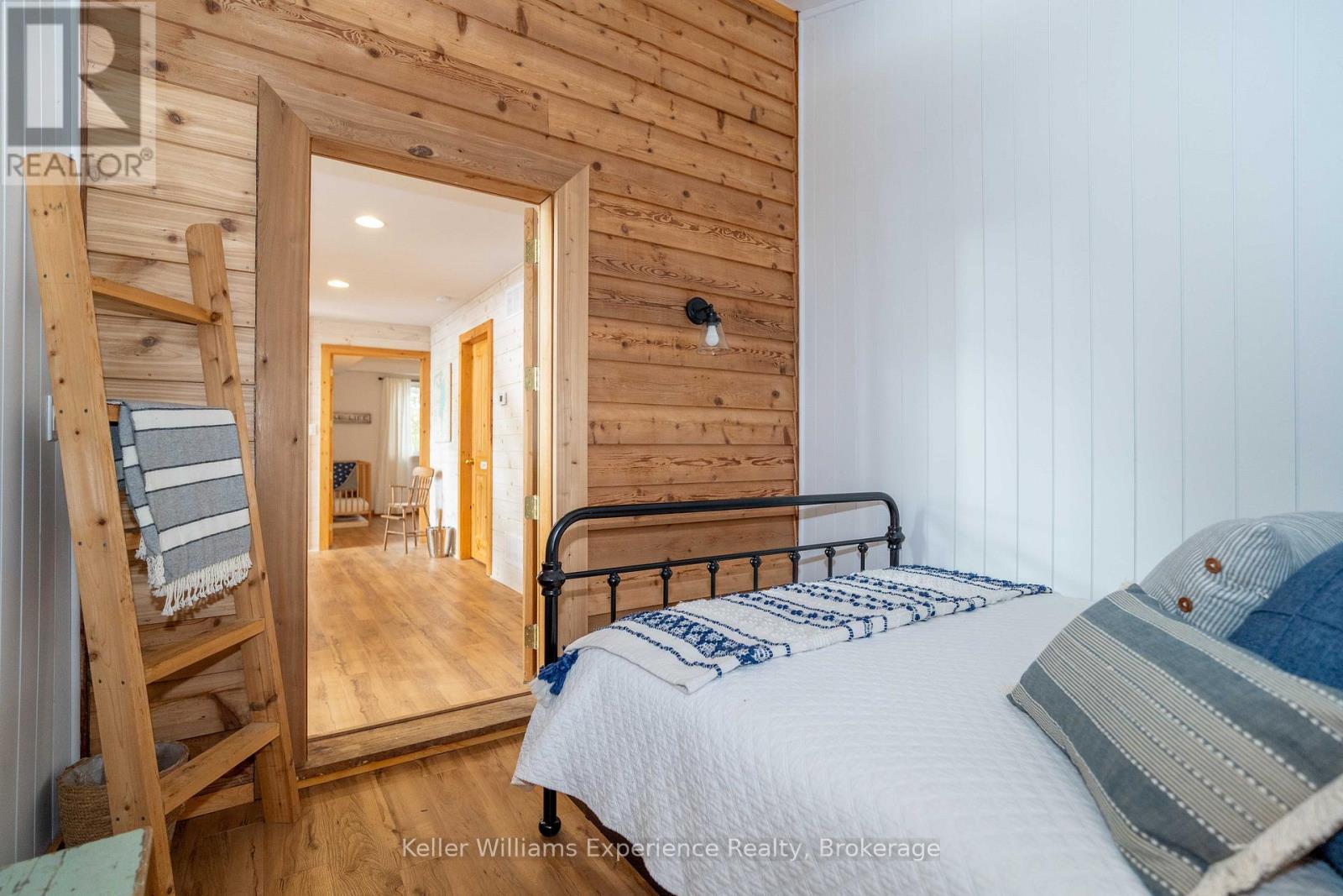 1317 West Lionshead Road, Gravenhurst (Wood (Gravenhurst)), Ontario  N0H 1W0 - Photo 12 - X12465239