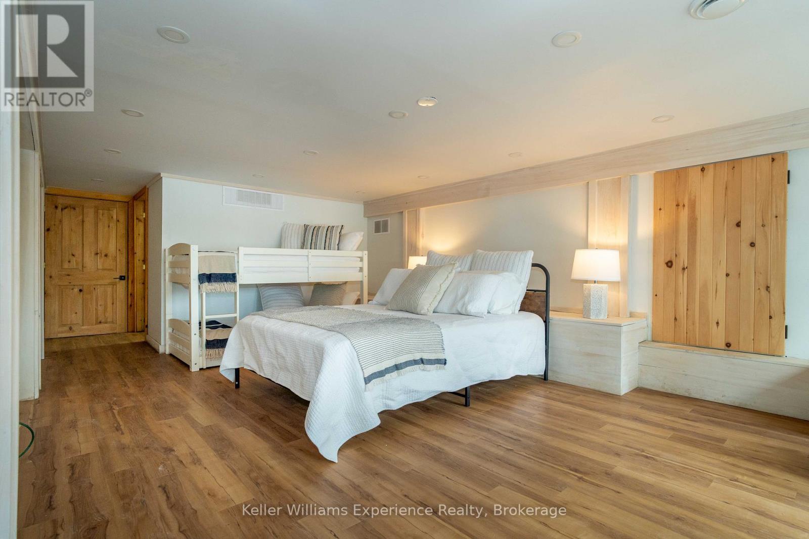 1317 West Lionshead Road, Gravenhurst (Wood (Gravenhurst)), Ontario  N0H 1W0 - Photo 21 - X12465239
