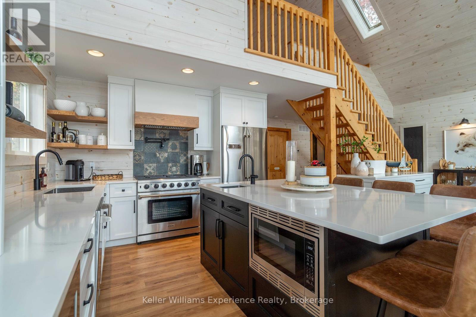 1317 West Lionshead Road, Gravenhurst (Wood (Gravenhurst)), Ontario  N0H 1W0 - Photo 9 - X12465239