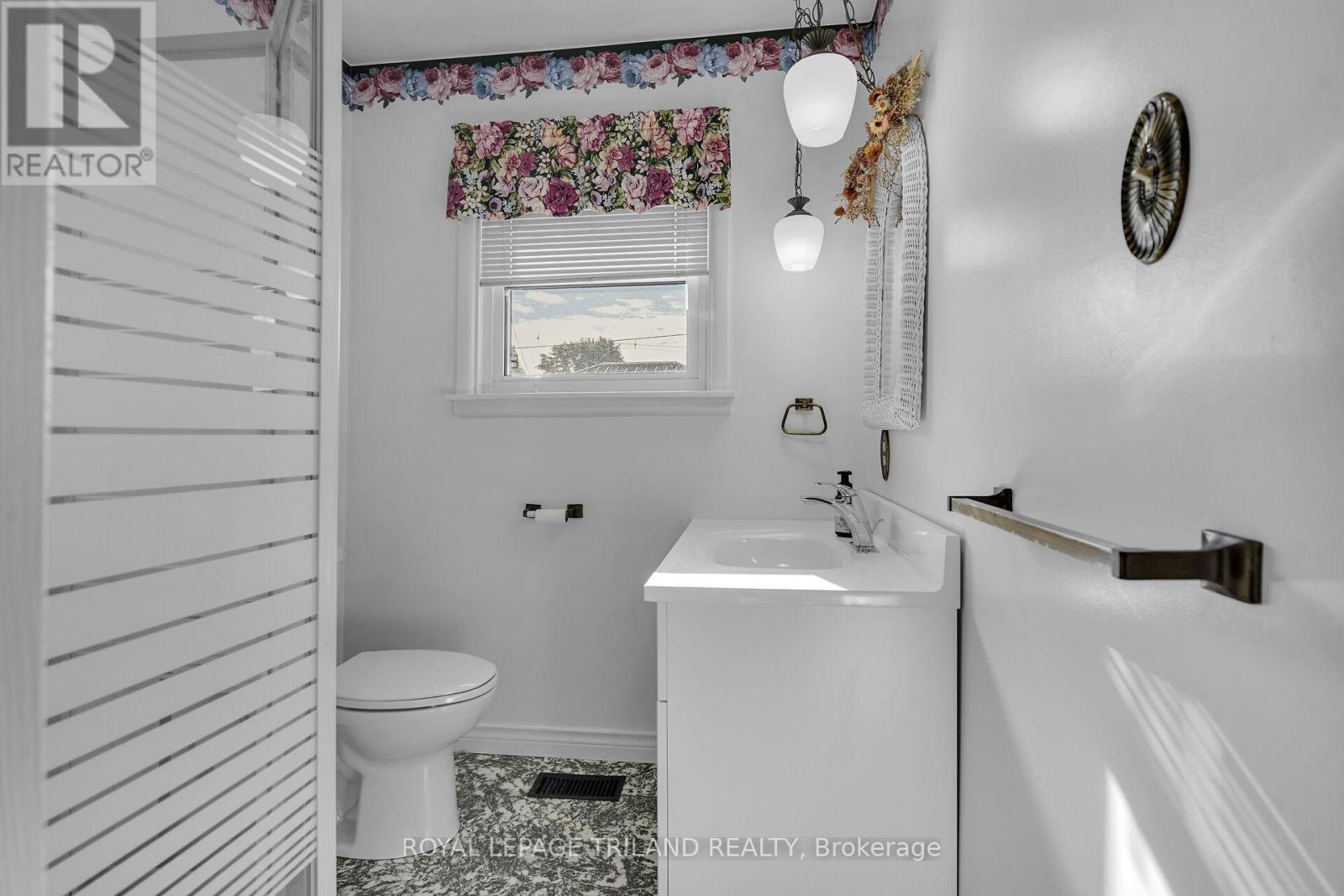 21 Langton Road, London East, Ontario  N5V 2L9 - Photo 12 - X12465170