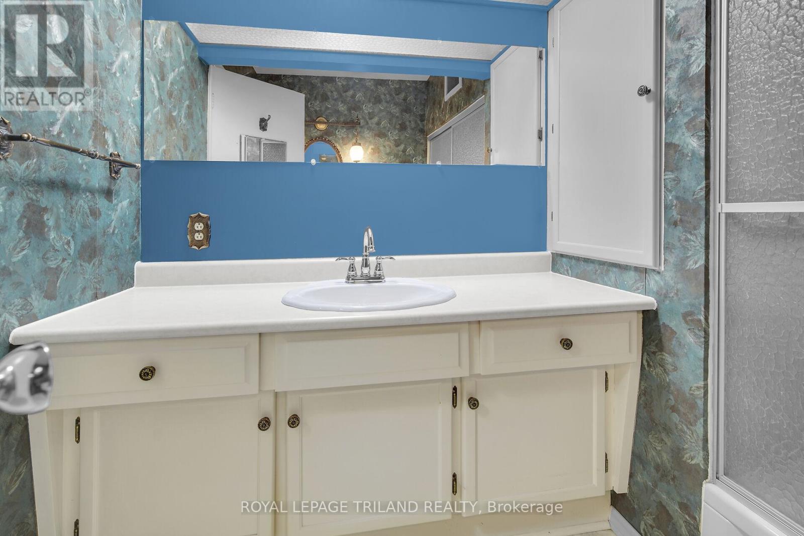 21 Langton Road, London East, Ontario  N5V 2L9 - Photo 14 - X12465170