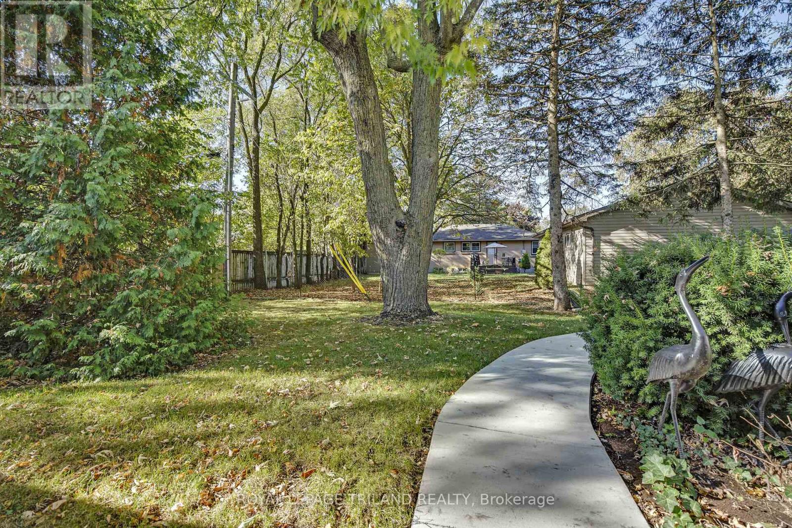 21 Langton Road, London East, Ontario  N5V 2L9 - Photo 33 - X12465170