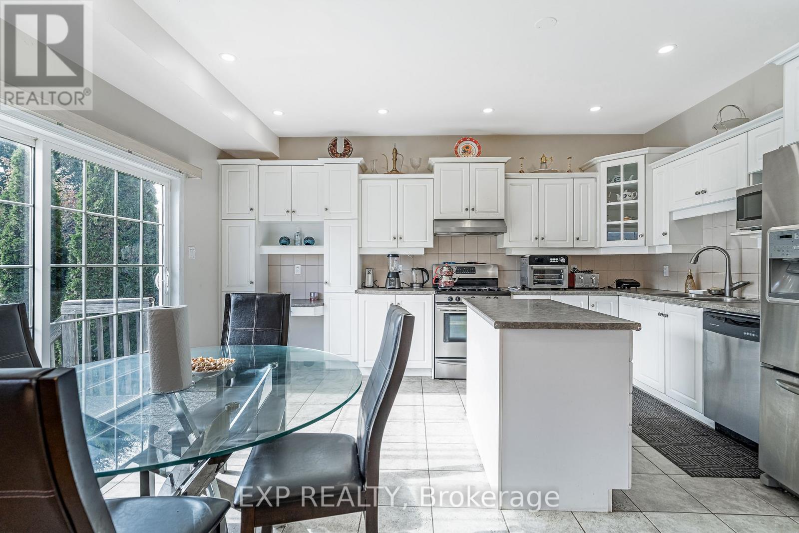 423 Dundonald Drive, Ottawa, Ontario  K2J 0G9 - Photo 13 - X12465195