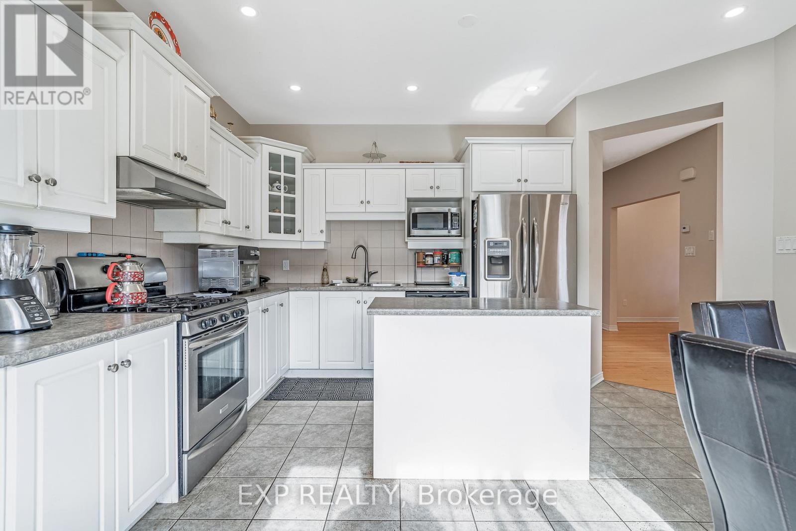 423 Dundonald Drive, Ottawa, Ontario  K2J 0G9 - Photo 14 - X12465195