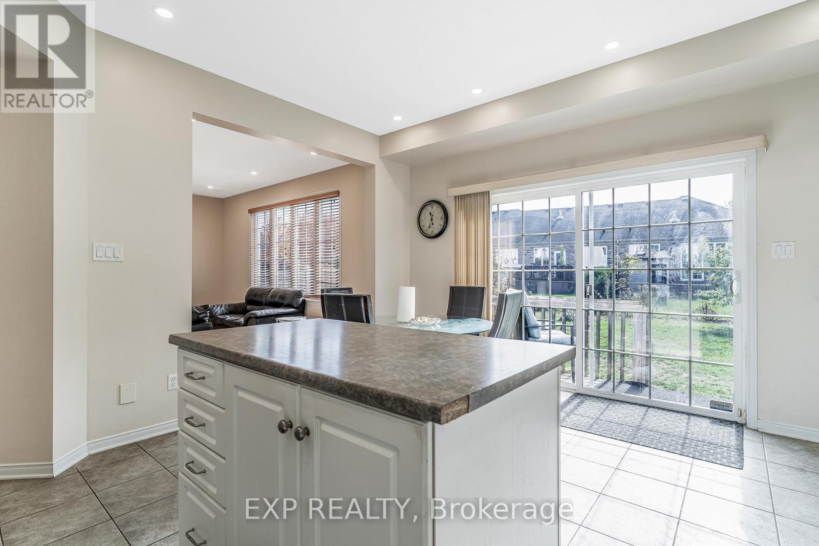 423 Dundonald Drive, Ottawa, Ontario  K2J 0G9 - Photo 16 - X12465195