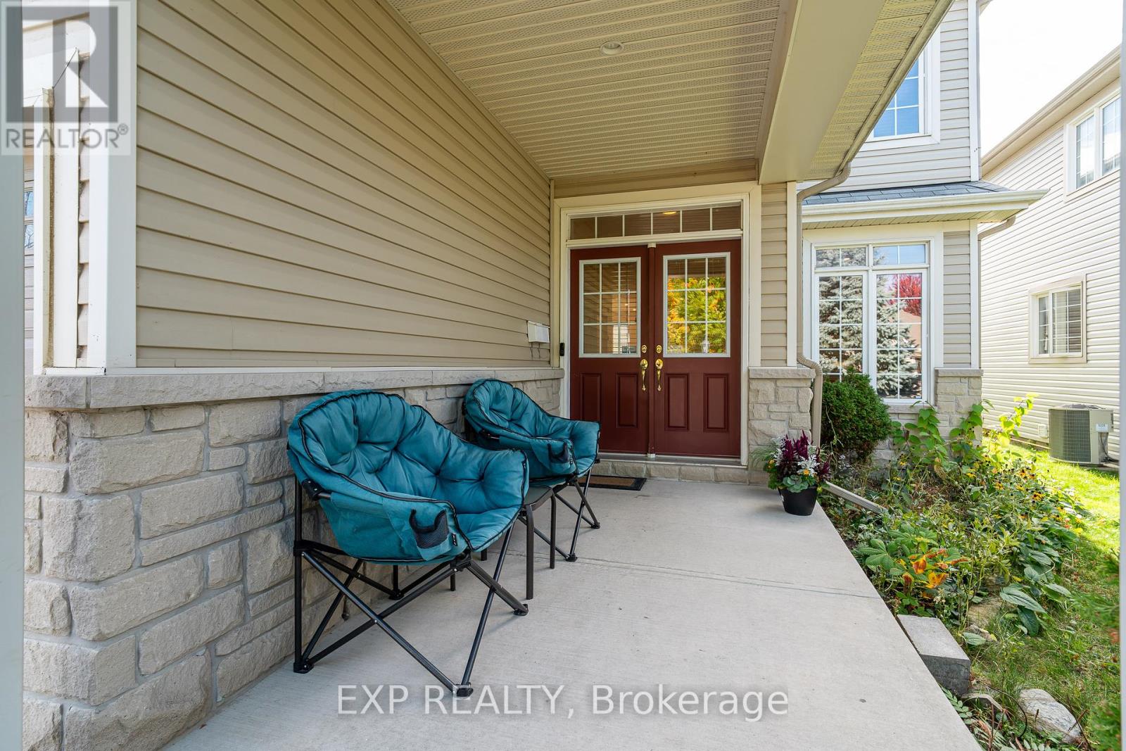 423 Dundonald Drive, Ottawa, Ontario  K2J 0G9 - Photo 2 - X12465195