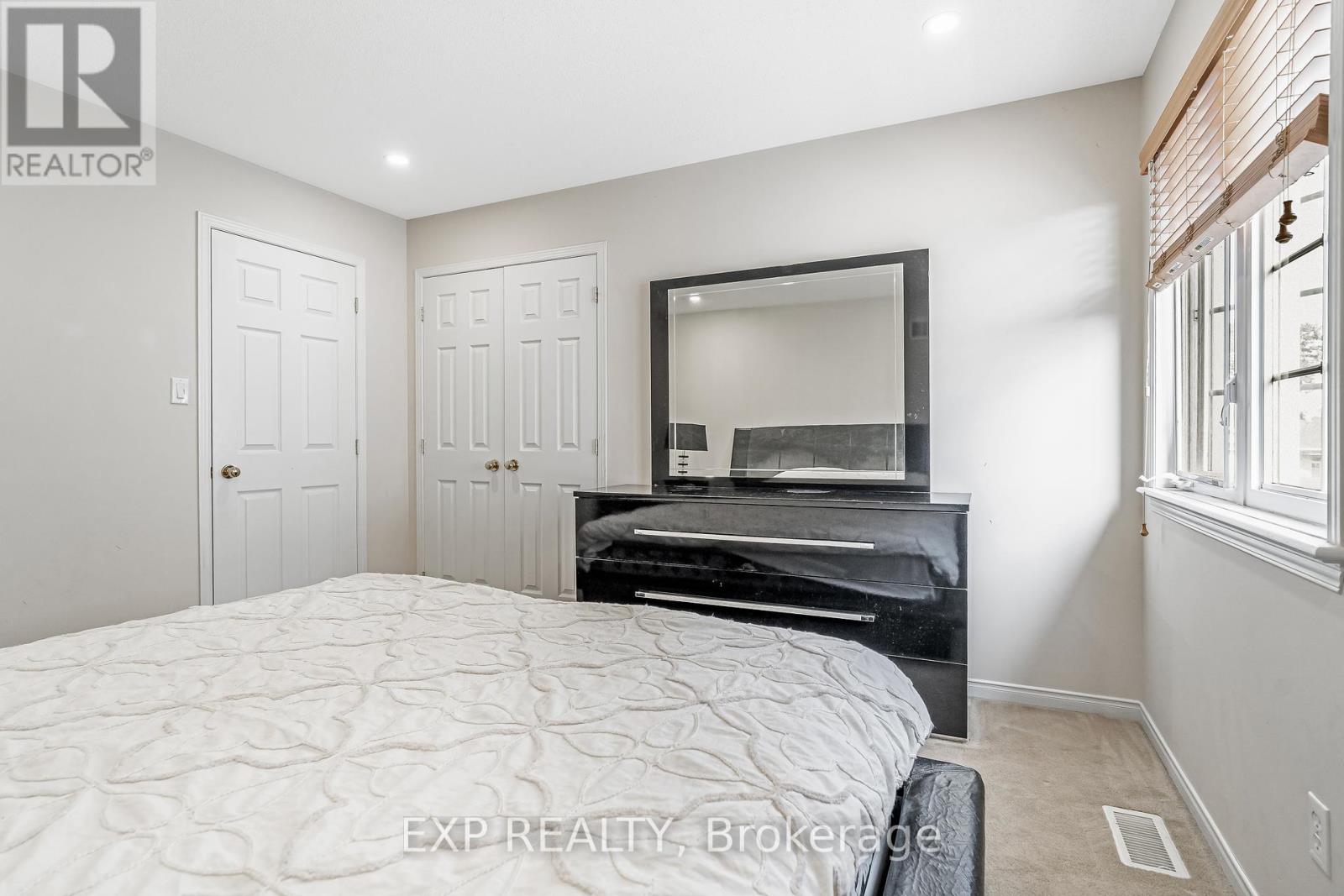 423 Dundonald Drive, Ottawa, Ontario  K2J 0G9 - Photo 20 - X12465195