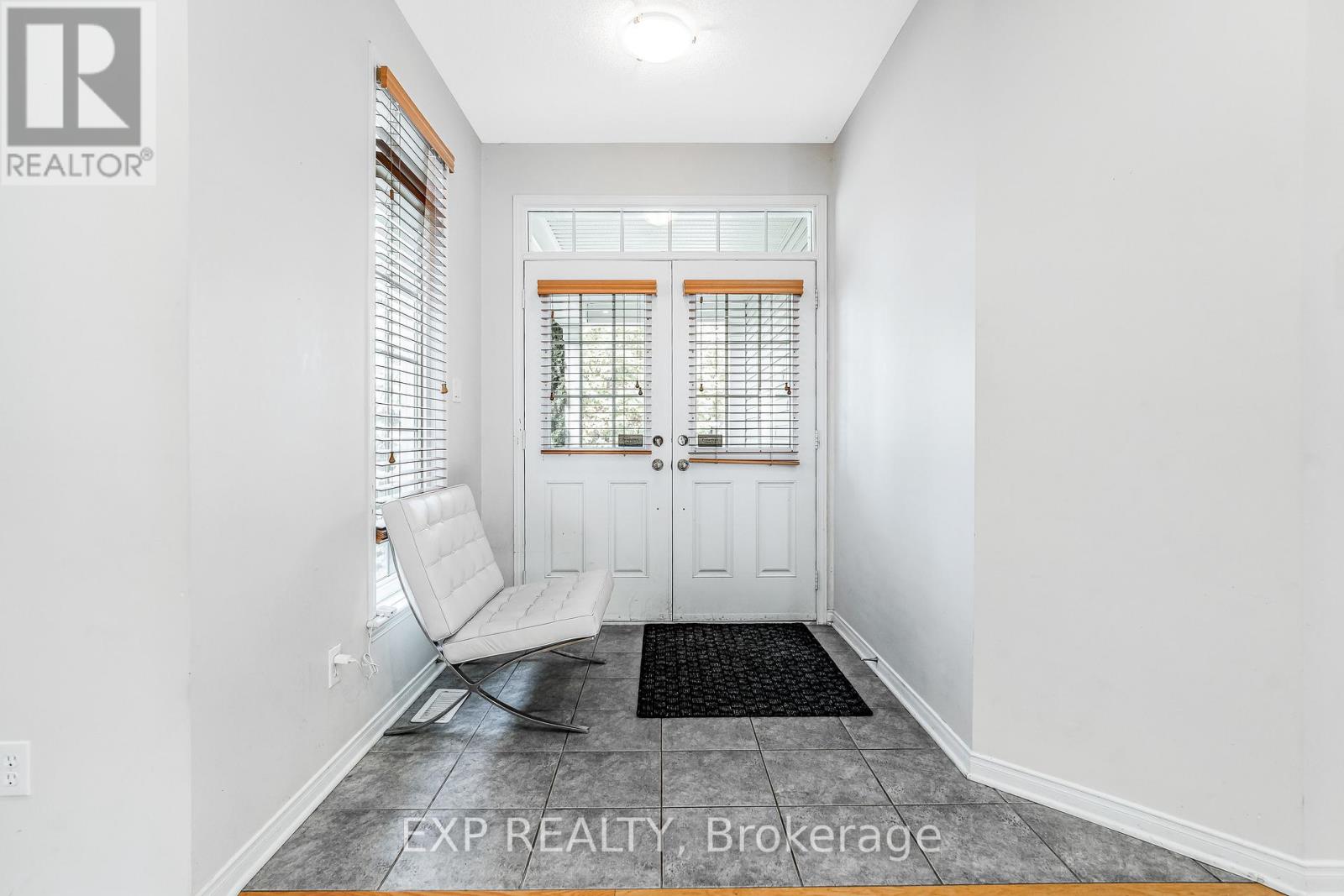 423 Dundonald Drive, Ottawa, Ontario  K2J 0G9 - Photo 3 - X12465195