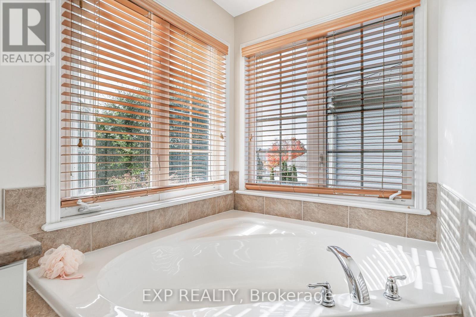 423 Dundonald Drive, Ottawa, Ontario  K2J 0G9 - Photo 30 - X12465195