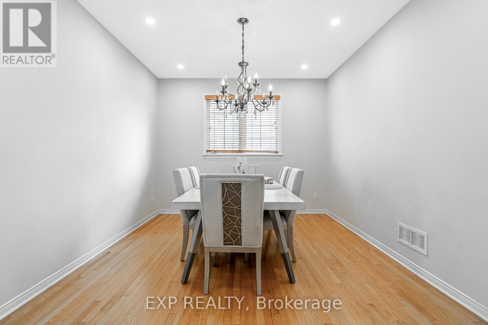 423 Dundonald Drive, Ottawa, Ontario  K2J 0G9 - Photo 8 - X12465195