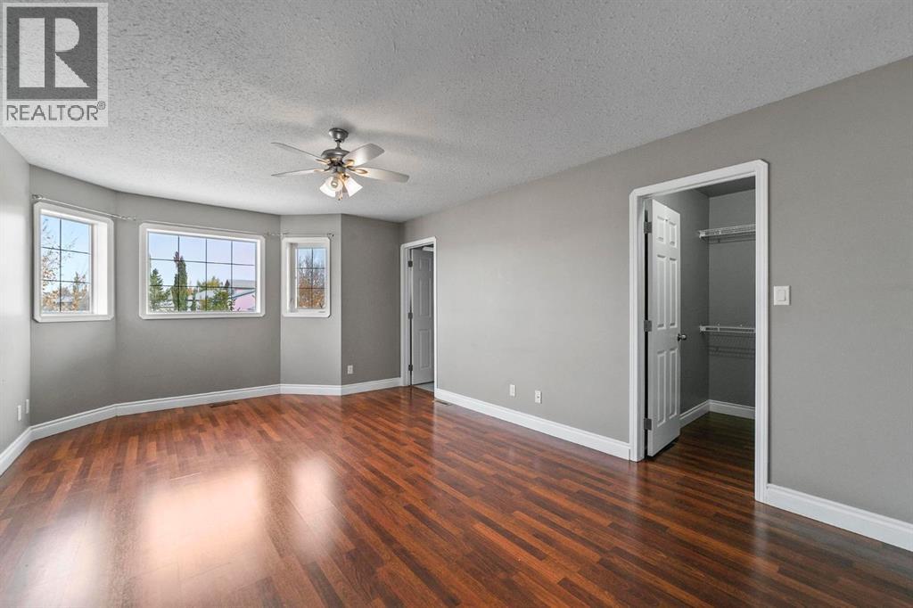 24 Elliott Drive, Camrose, Alberta  T4V 4V6 - Photo 15 - A2263763