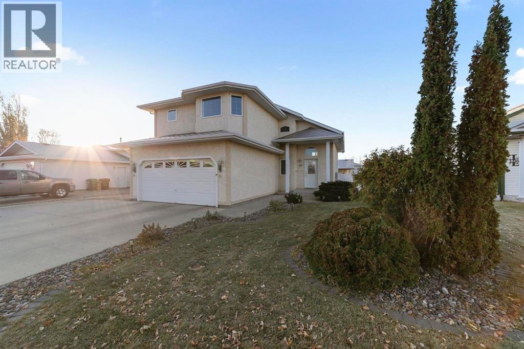 24 Elliott Drive, Camrose, Alberta  T4V 4V6 - Photo 2 - A2263763