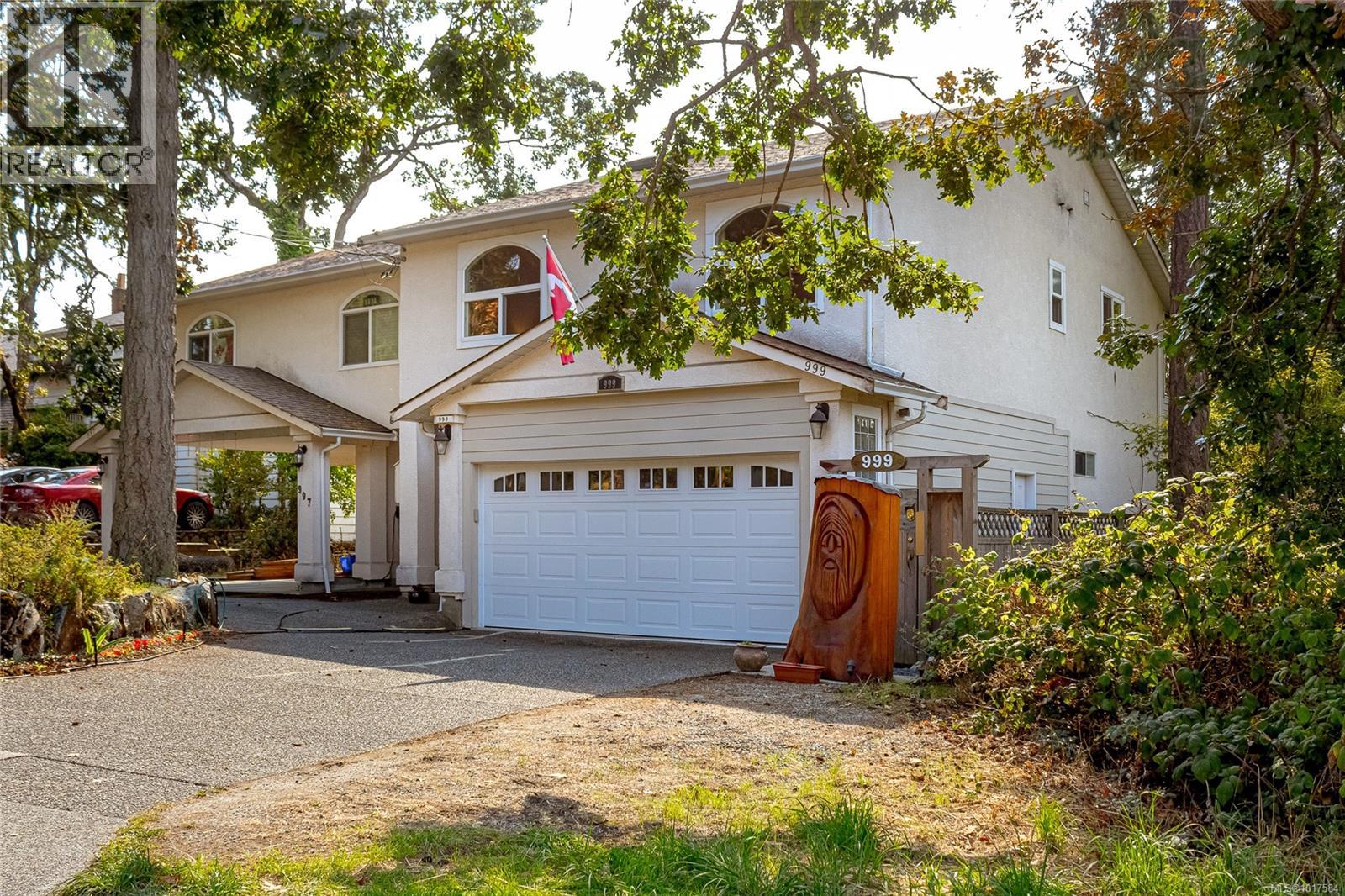 999 Admirals Rd, Esquimalt, British Columbia