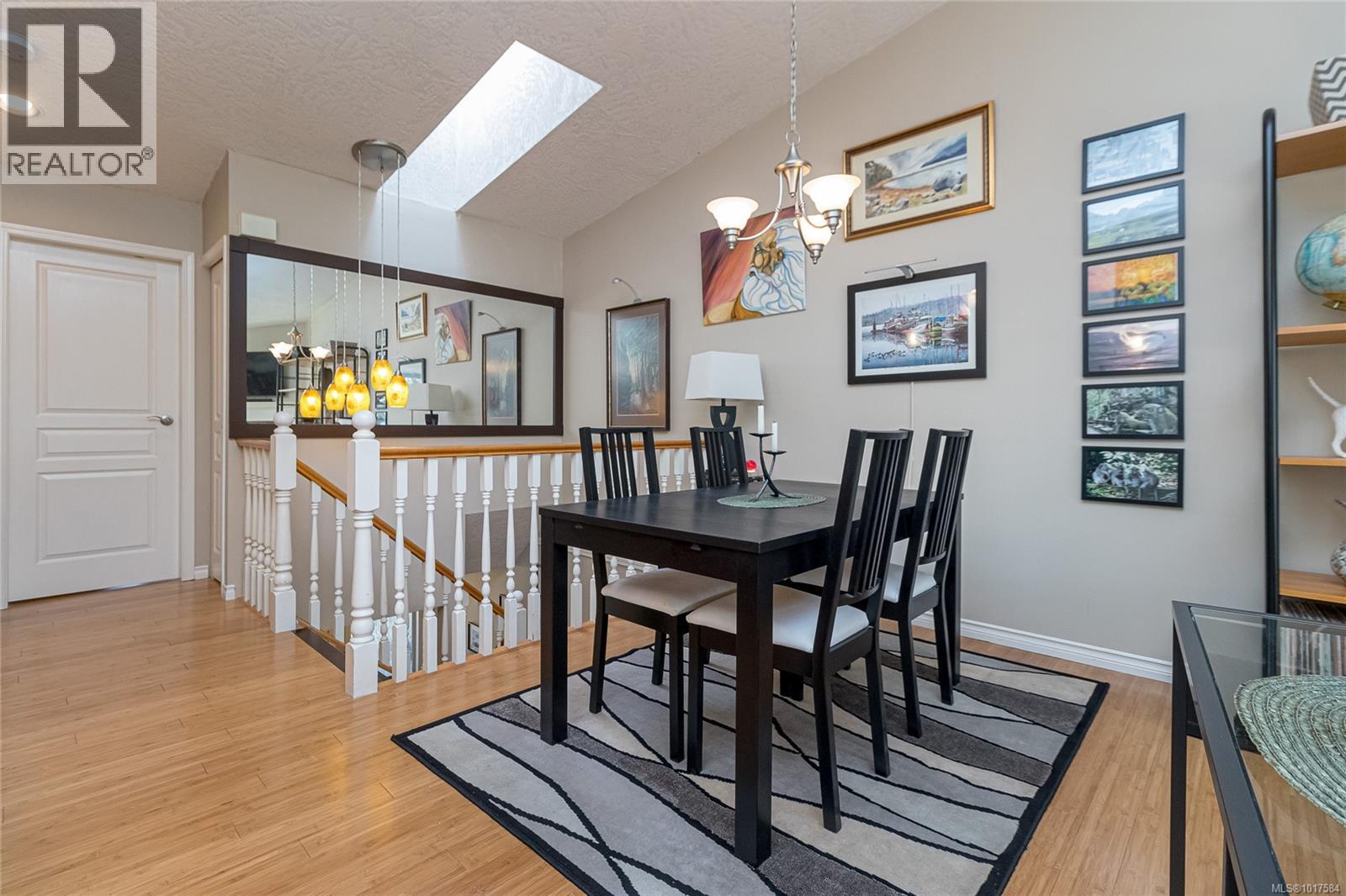 999 Admirals Rd, Esquimalt, British Columbia  V9A 2P1 - Photo 11 - 1017584