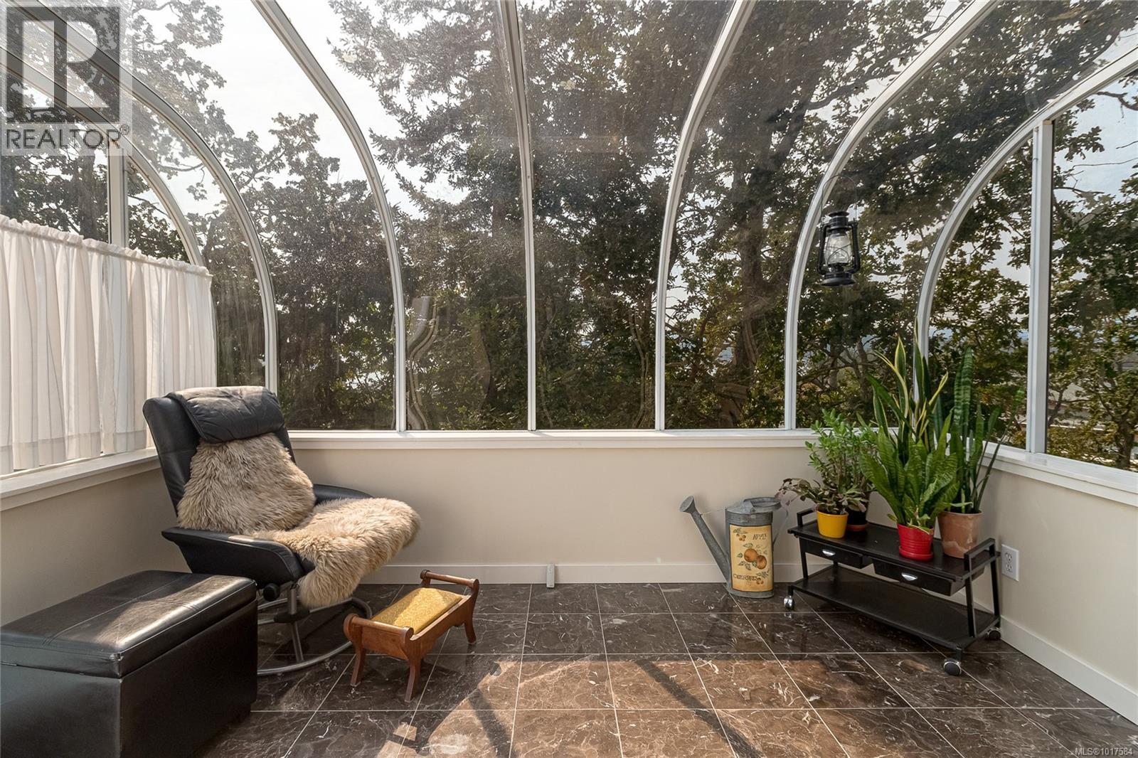 999 Admirals Rd, Esquimalt, British Columbia  V9A 2P1 - Photo 28 - 1017584