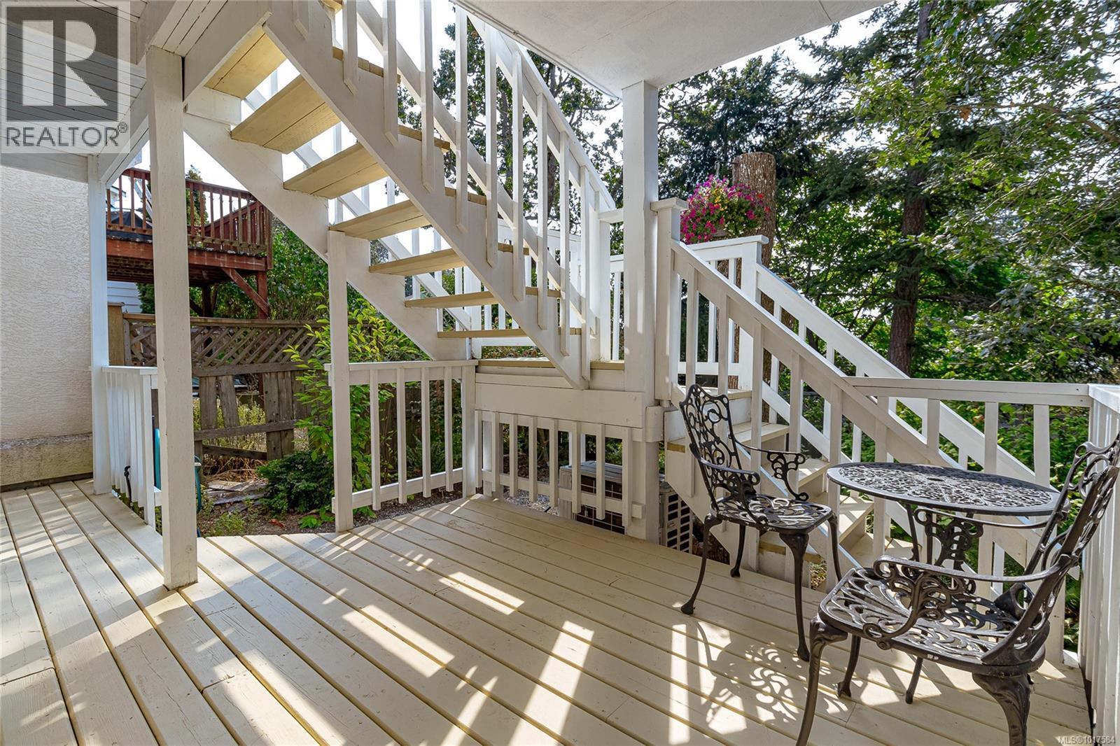 999 Admirals Rd, Esquimalt, British Columbia  V9A 2P1 - Photo 41 - 1017584