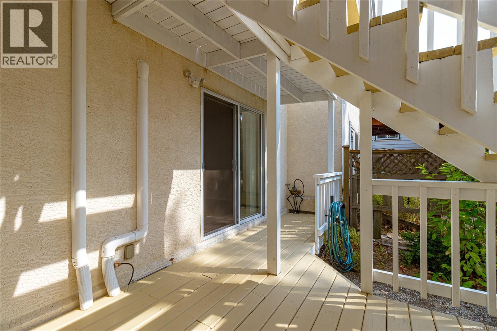 999 Admirals Rd, Esquimalt, British Columbia  V9A 2P1 - Photo 42 - 1017584