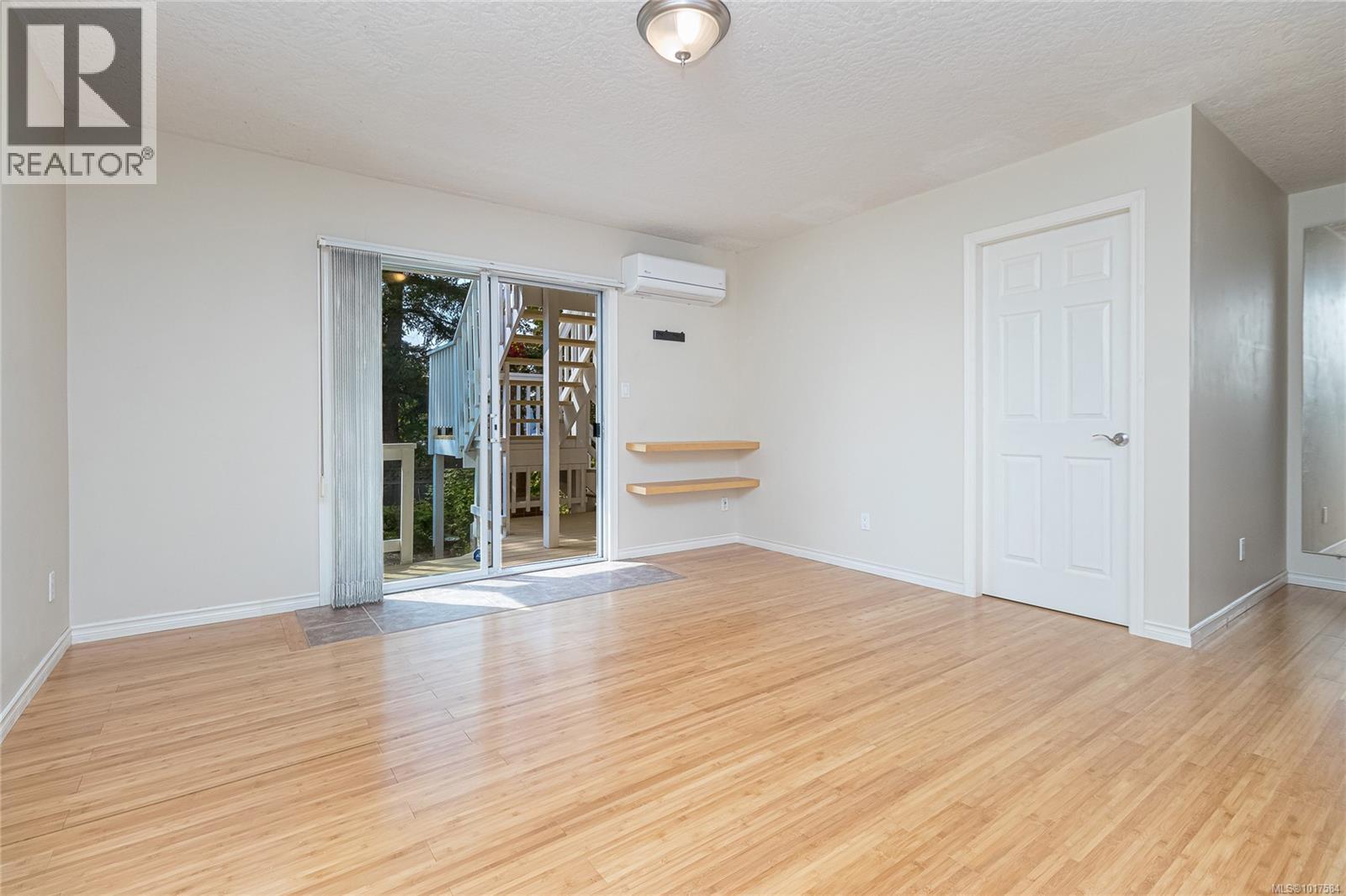 999 Admirals Rd, Esquimalt, British Columbia  V9A 2P1 - Photo 44 - 1017584