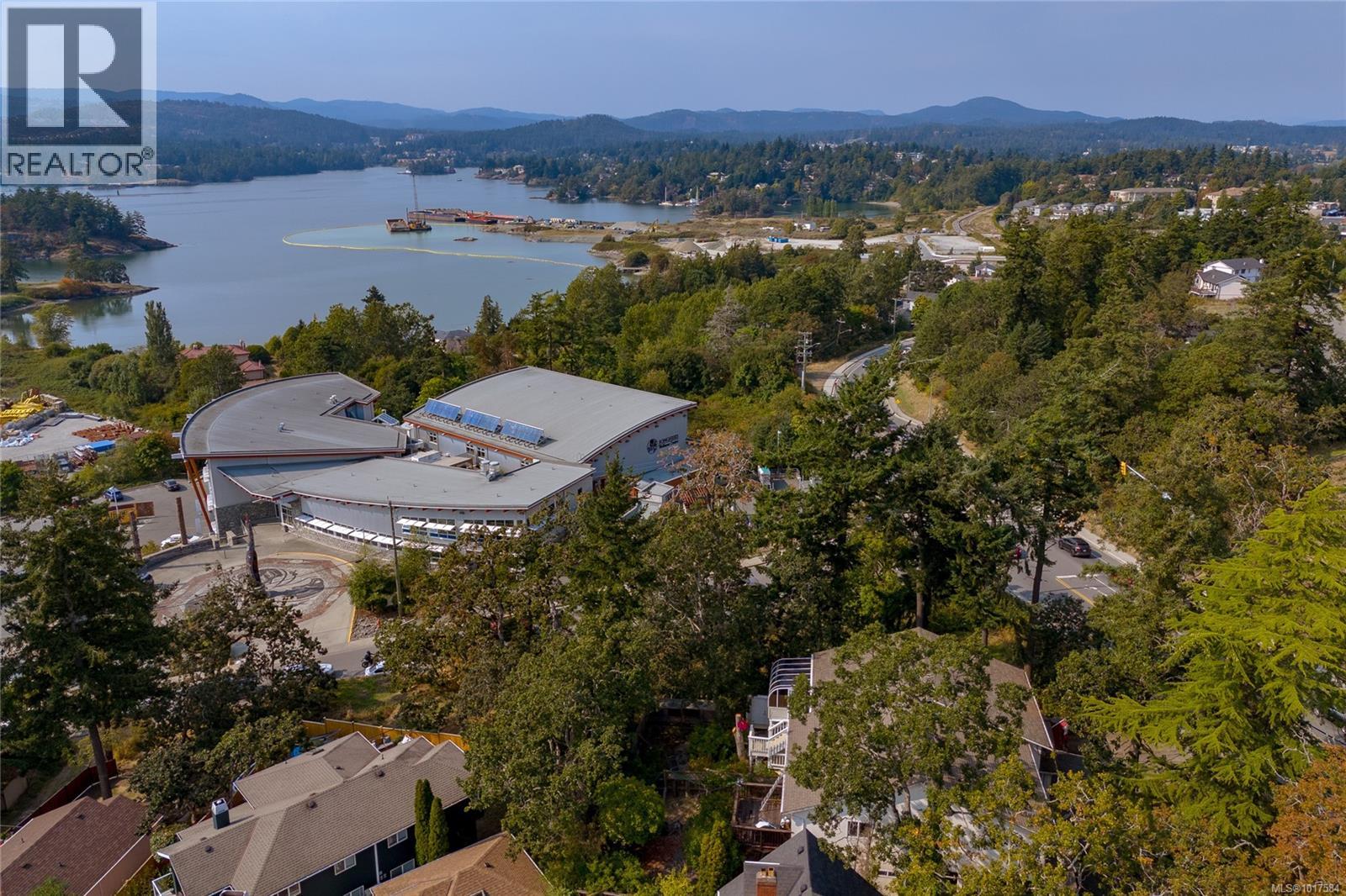 999 Admirals Rd, Esquimalt, British Columbia  V9A 2P1 - Photo 61 - 1017584