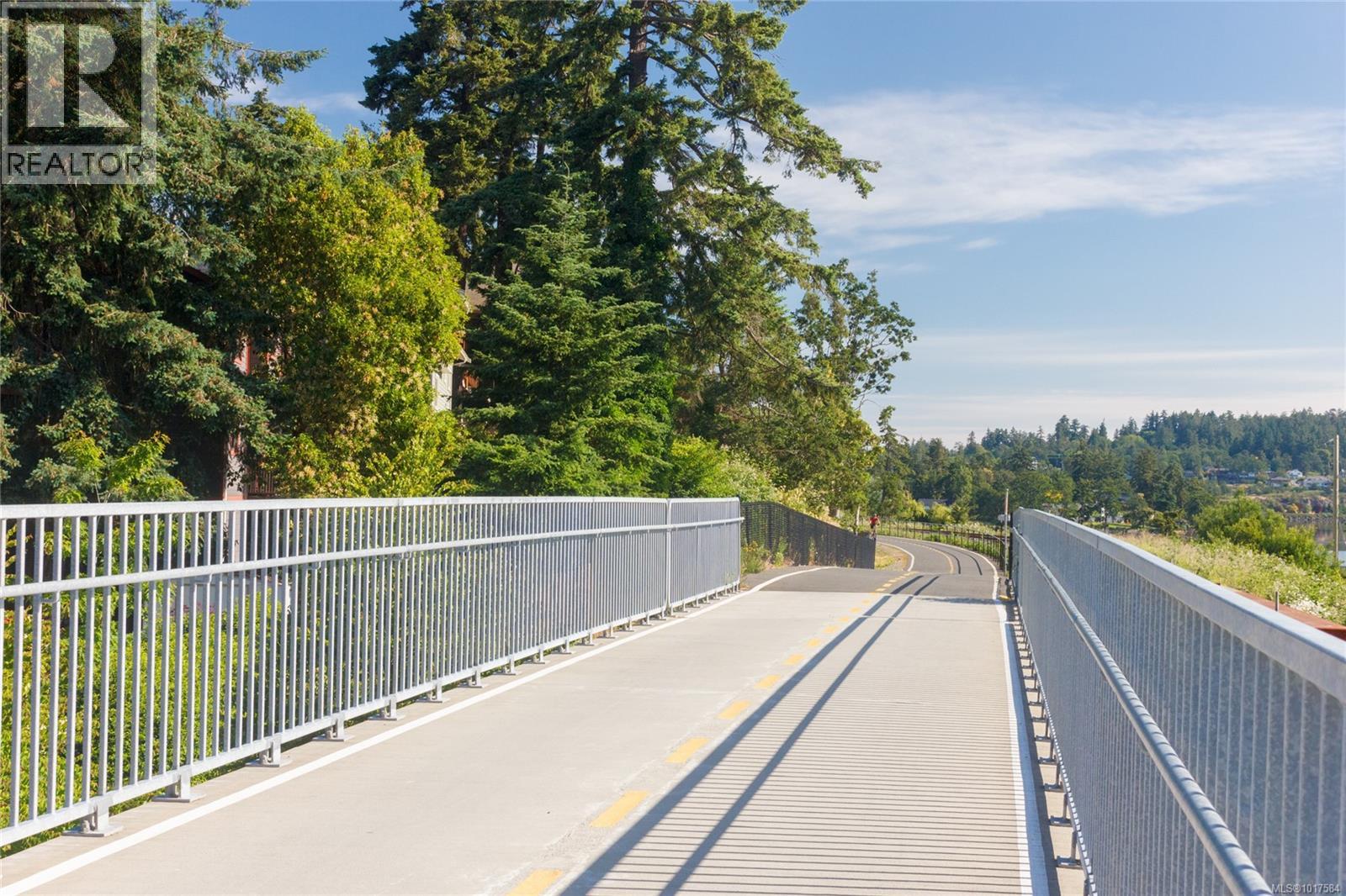 999 Admirals Rd, Esquimalt, British Columbia  V9A 2P1 - Photo 68 - 1017584