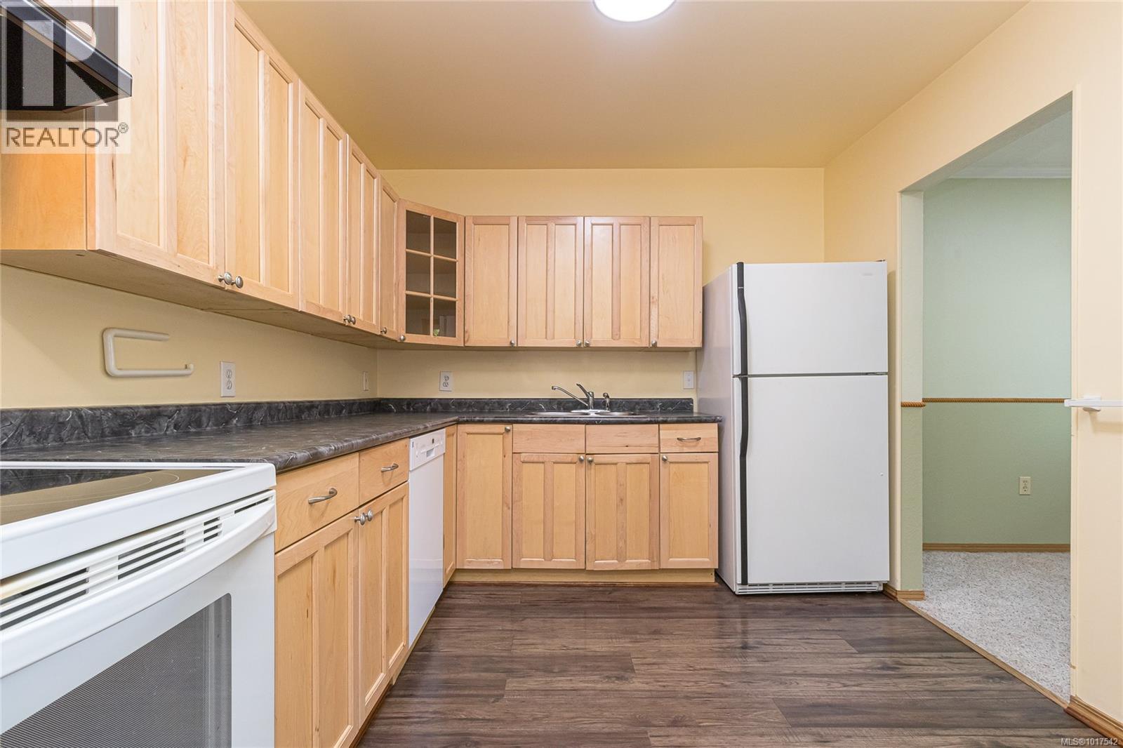 512 75 Gorge Rd W, Saanich, British Columbia V9A 7A9 - Photo 9 - 1017542