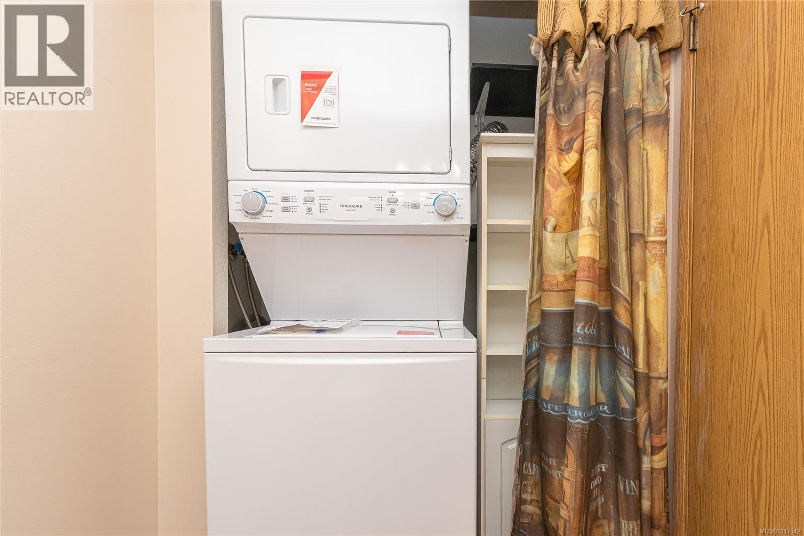 512 75 Gorge Rd W, Saanich, British Columbia V9A 7A9 - Photo 16 - 1017542