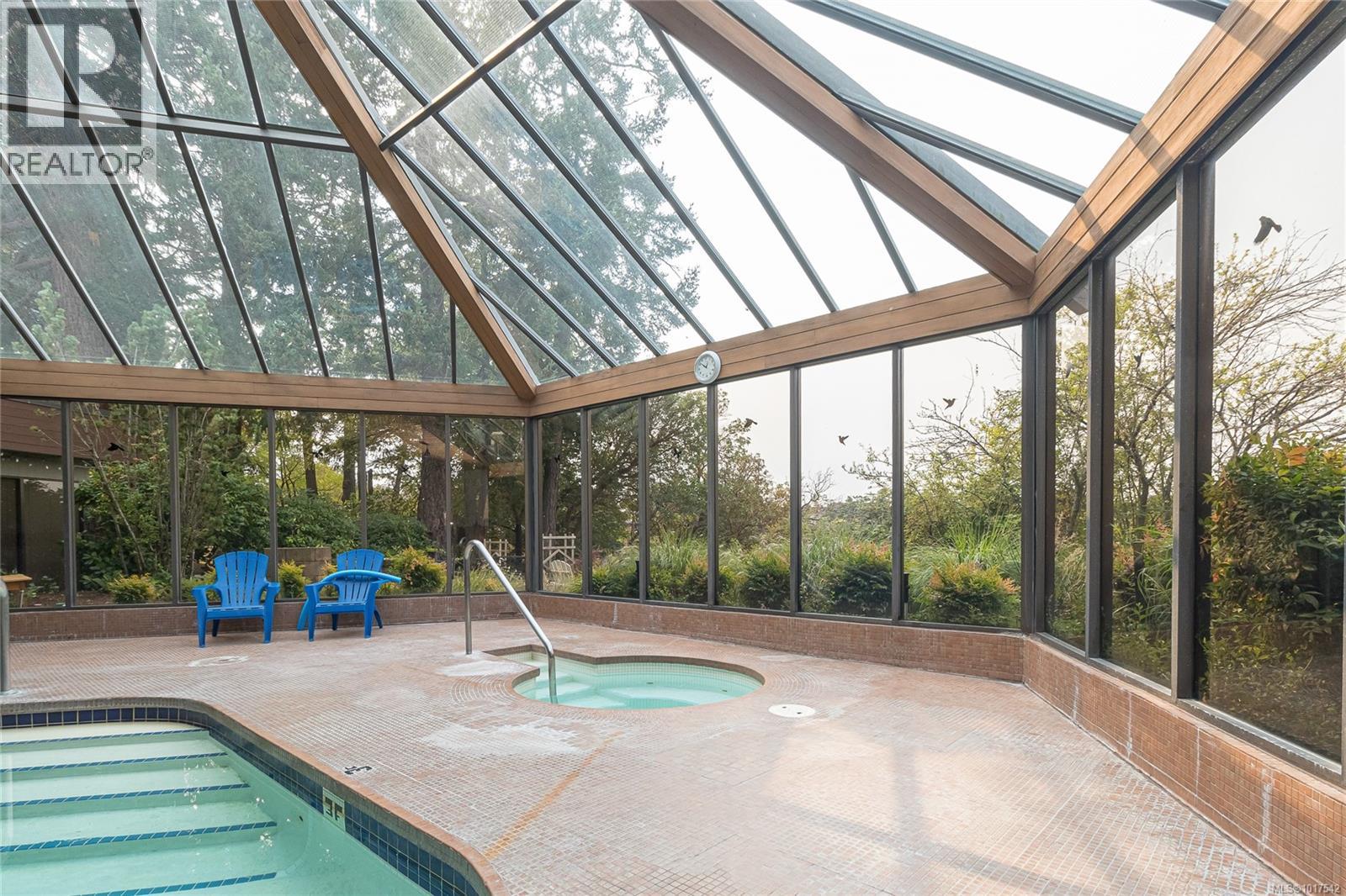 512 75 Gorge Rd W, Saanich, British Columbia V9A 7A9 - Photo 23 - 1017542