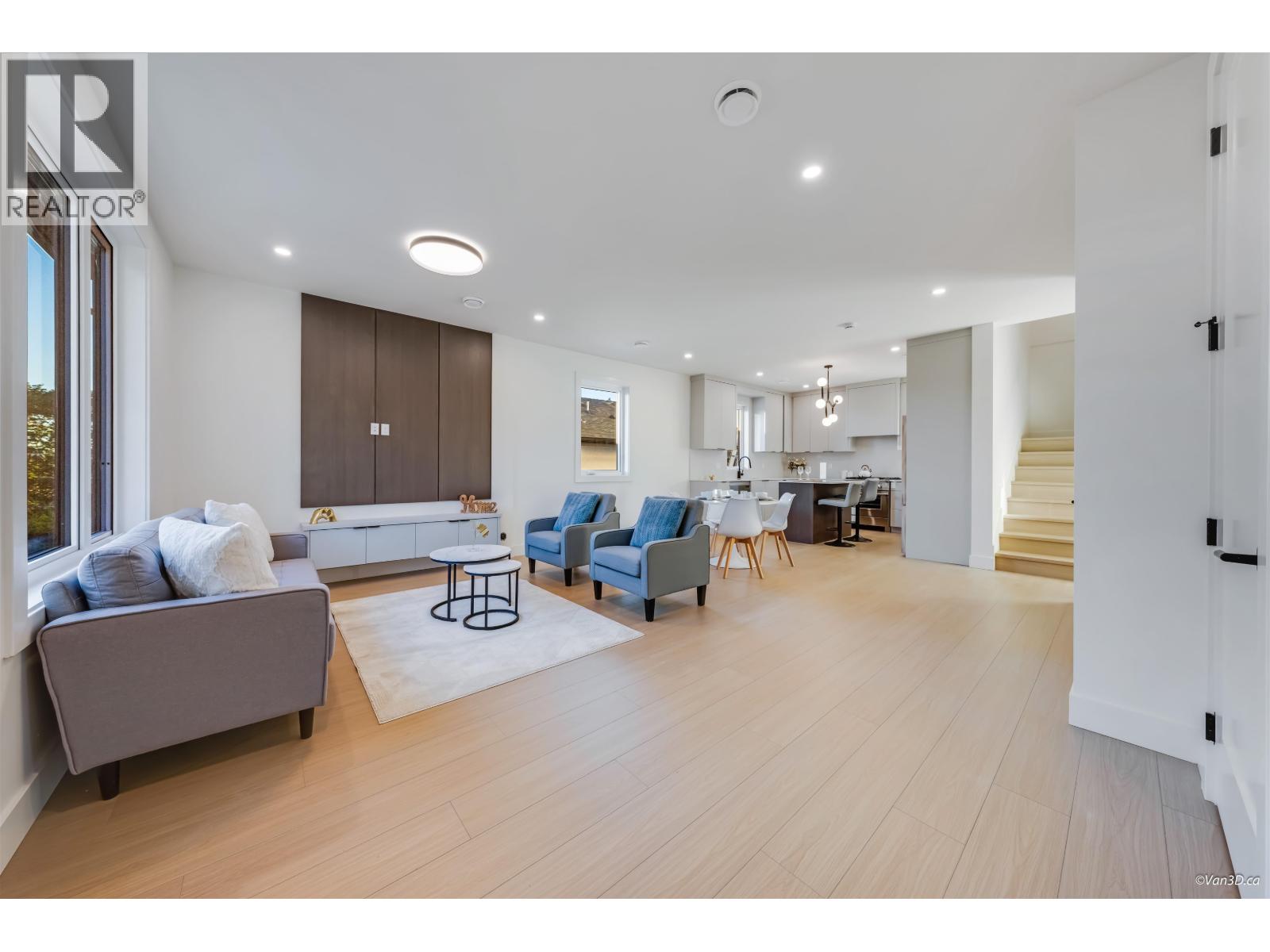 1 4211 GRAVELEY STREET, burnaby, British Columbia