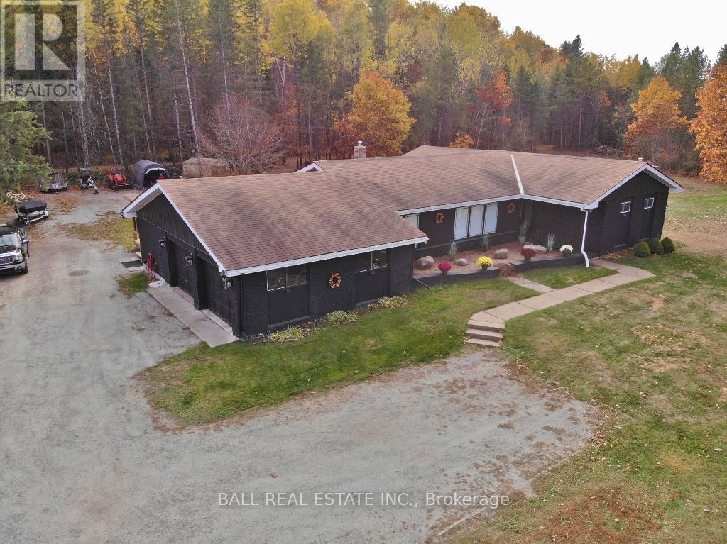 20 Musclow-Greenview Road, Hastings Highlands, Ontario  K0L 1C0 - Photo 12 - X12333531